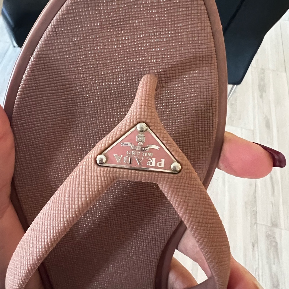 Prada sandal size 6